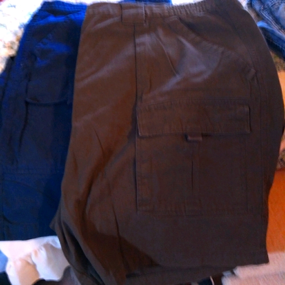 Two pair men's cargo shorts size 54